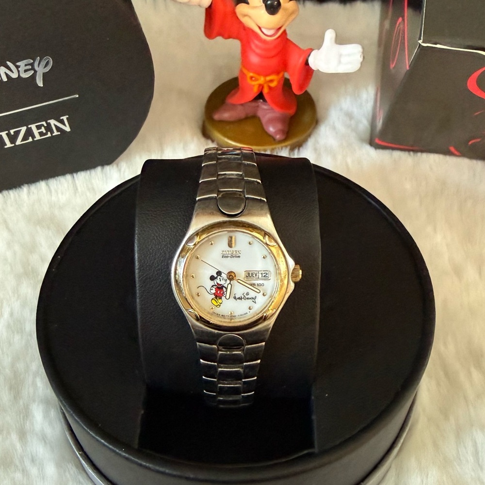 Citizen Disney ECO DRIVE Silver and Gold Watch - Picture 7 of 7